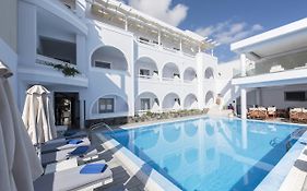 Blue Waves Hotel Santorini
